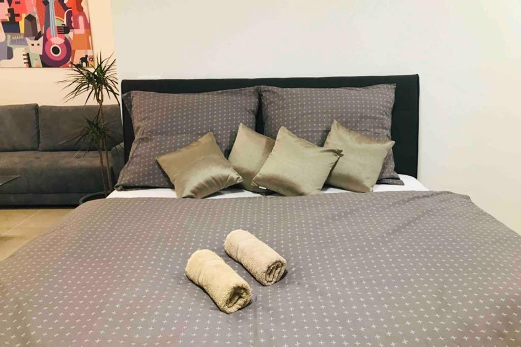 Apartment Right In The Center Of 브르노 외부 사진