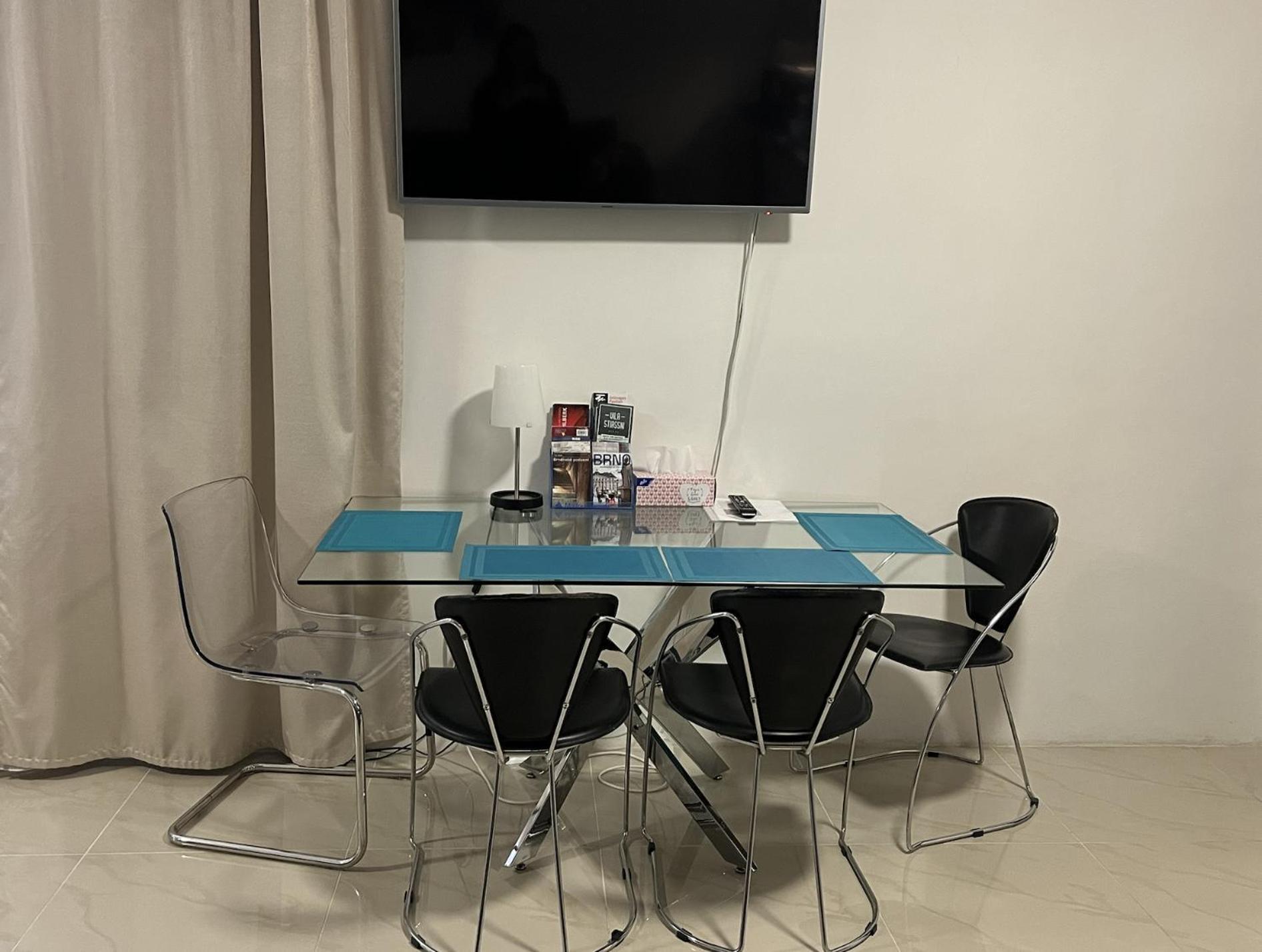 Apartment Right In The Center Of 브르노 외부 사진